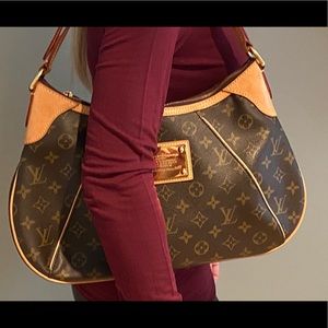 Louis Vuitton Thames GM